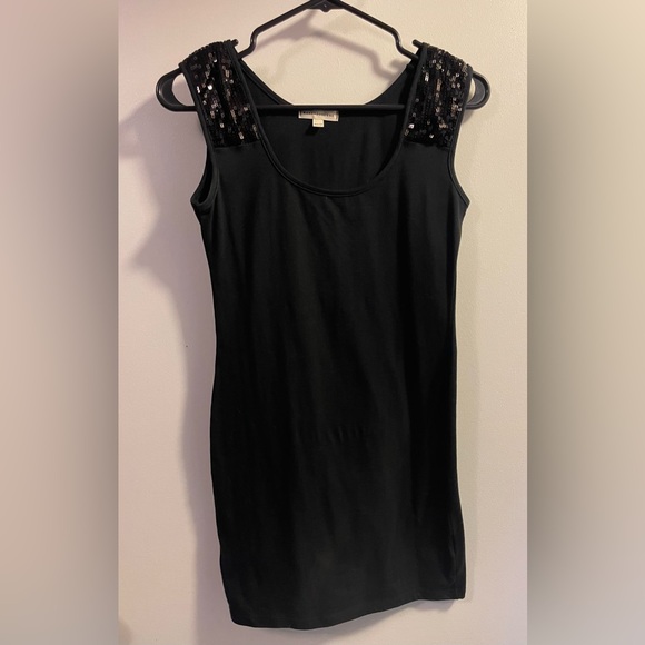 LAST CHANCE!! Warehouse One Dress - Picture 1 of 4